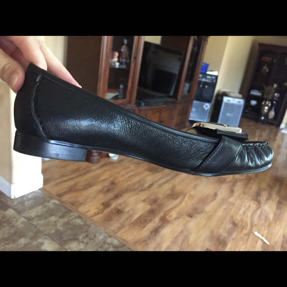 Calvin Klein Flats - Picture 5 of 5